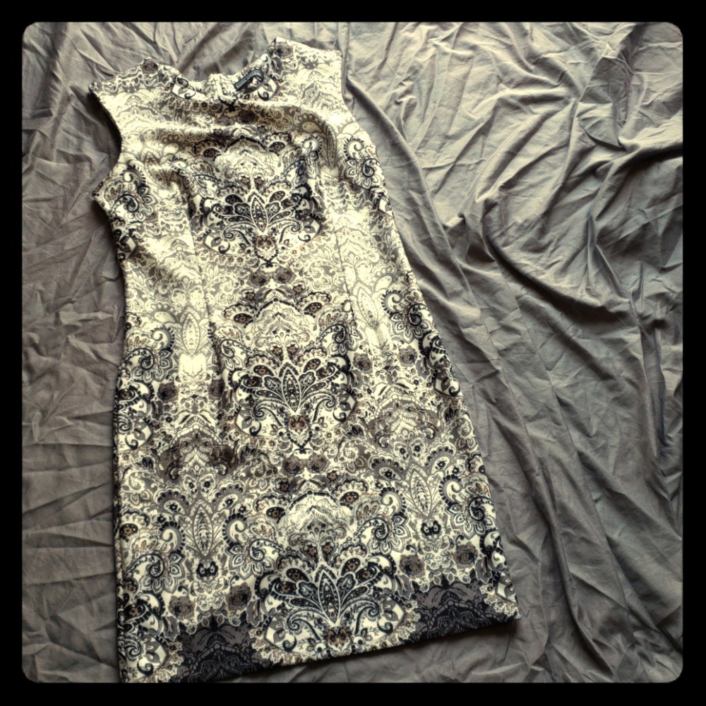 Size 16 knee length dress